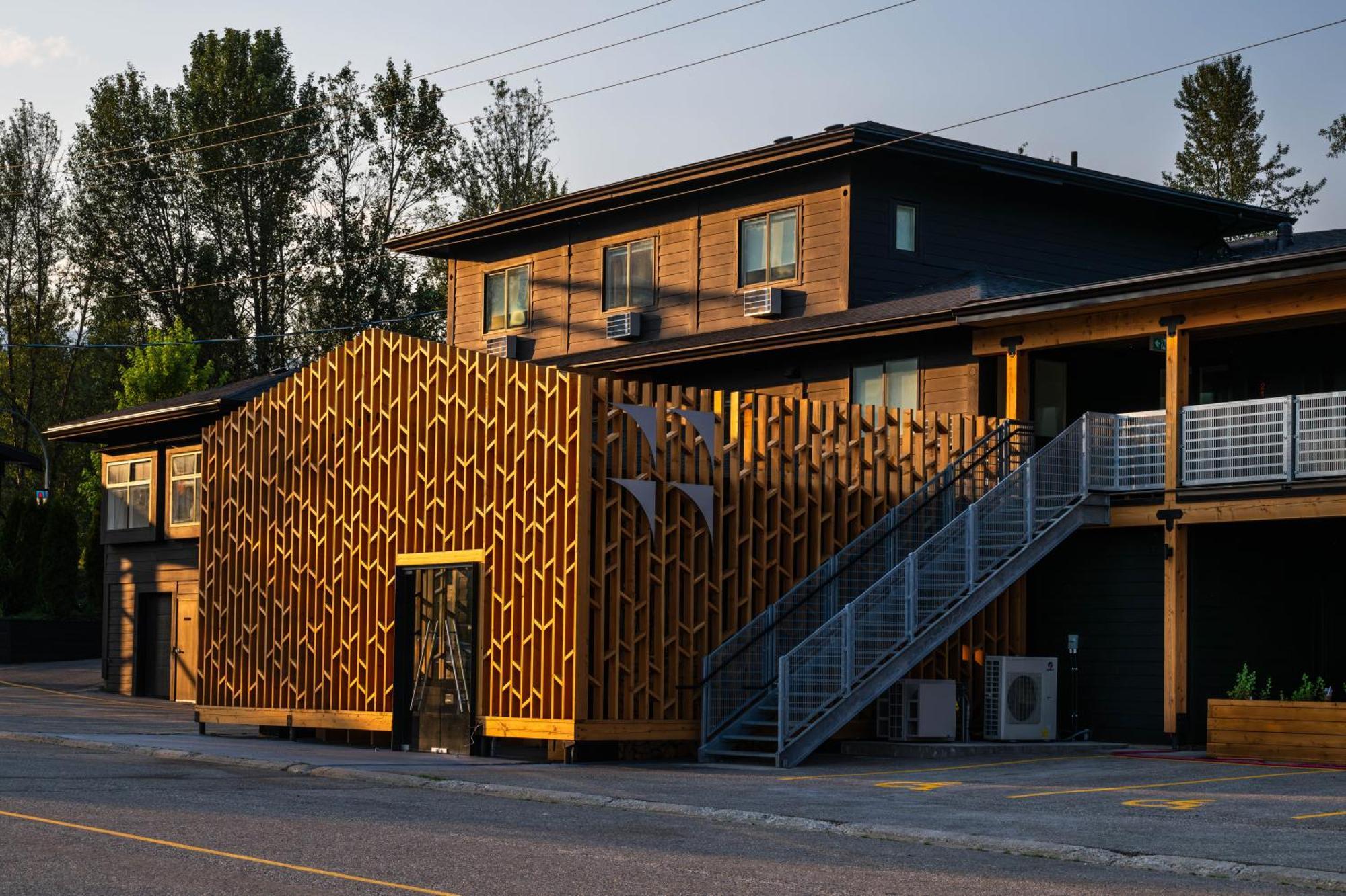 Vrge Revelstoke Hotel ภายนอก รูปภาพ